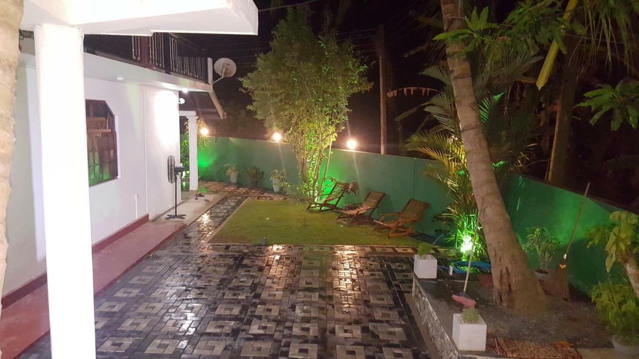 Indunil Place Hiriketiya Диквела Екстериор снимка